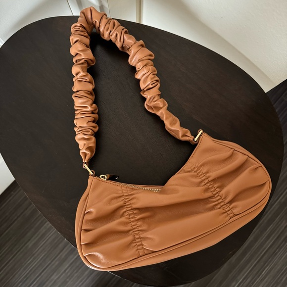Wild Fable Baguette Shoulder Handbag in Brown - Picture 4 of 6